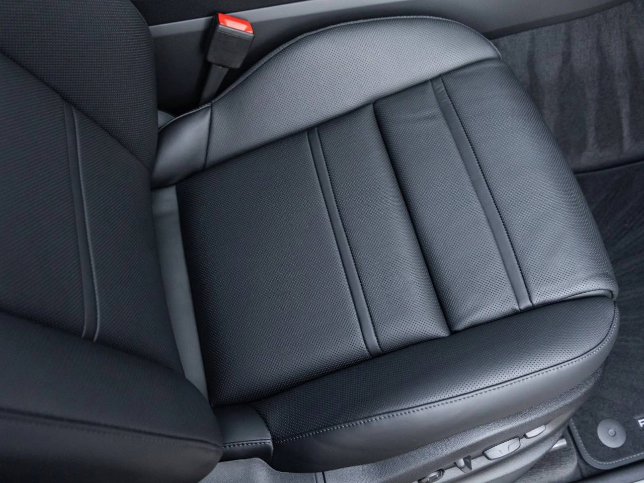 2026 Porsche Cayenne Coupe Cayenne S Coupe