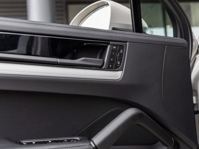 2026 Porsche Cayenne Coupe Cayenne S Coupe