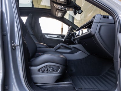 2026 Porsche Cayenne Cayenne S Coupe