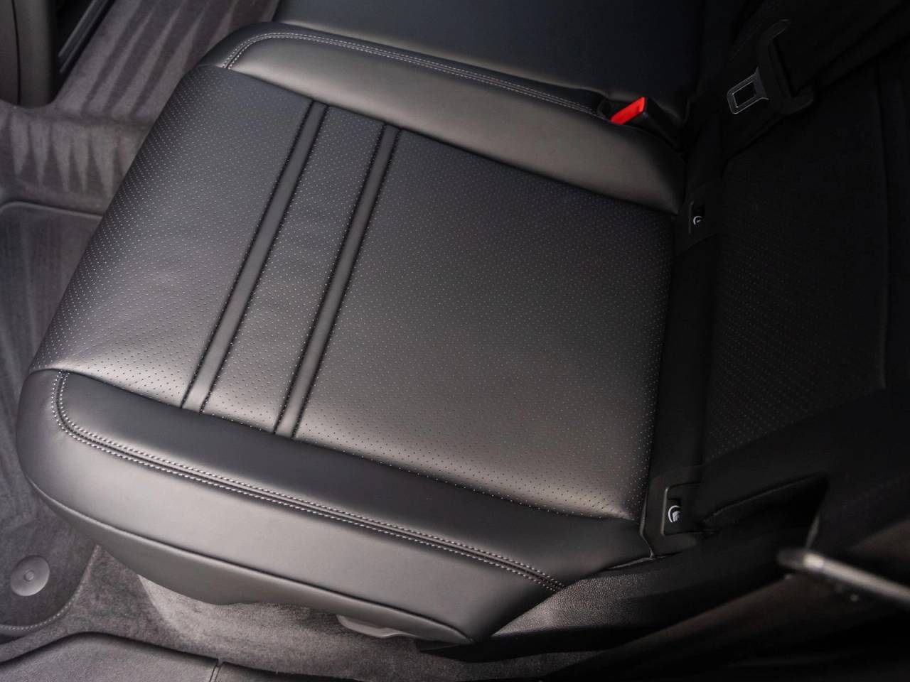 2026 Porsche Cayenne Cayenne S Coupe