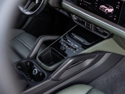 2024 Porsche Cayenne S Coupe