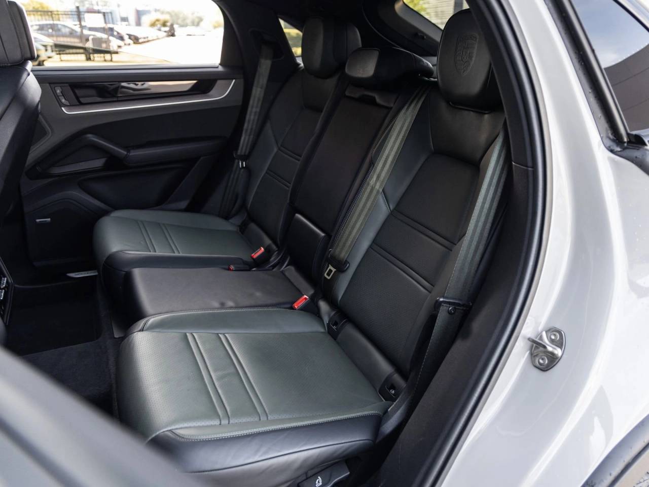 2024 Porsche Cayenne S Coupe