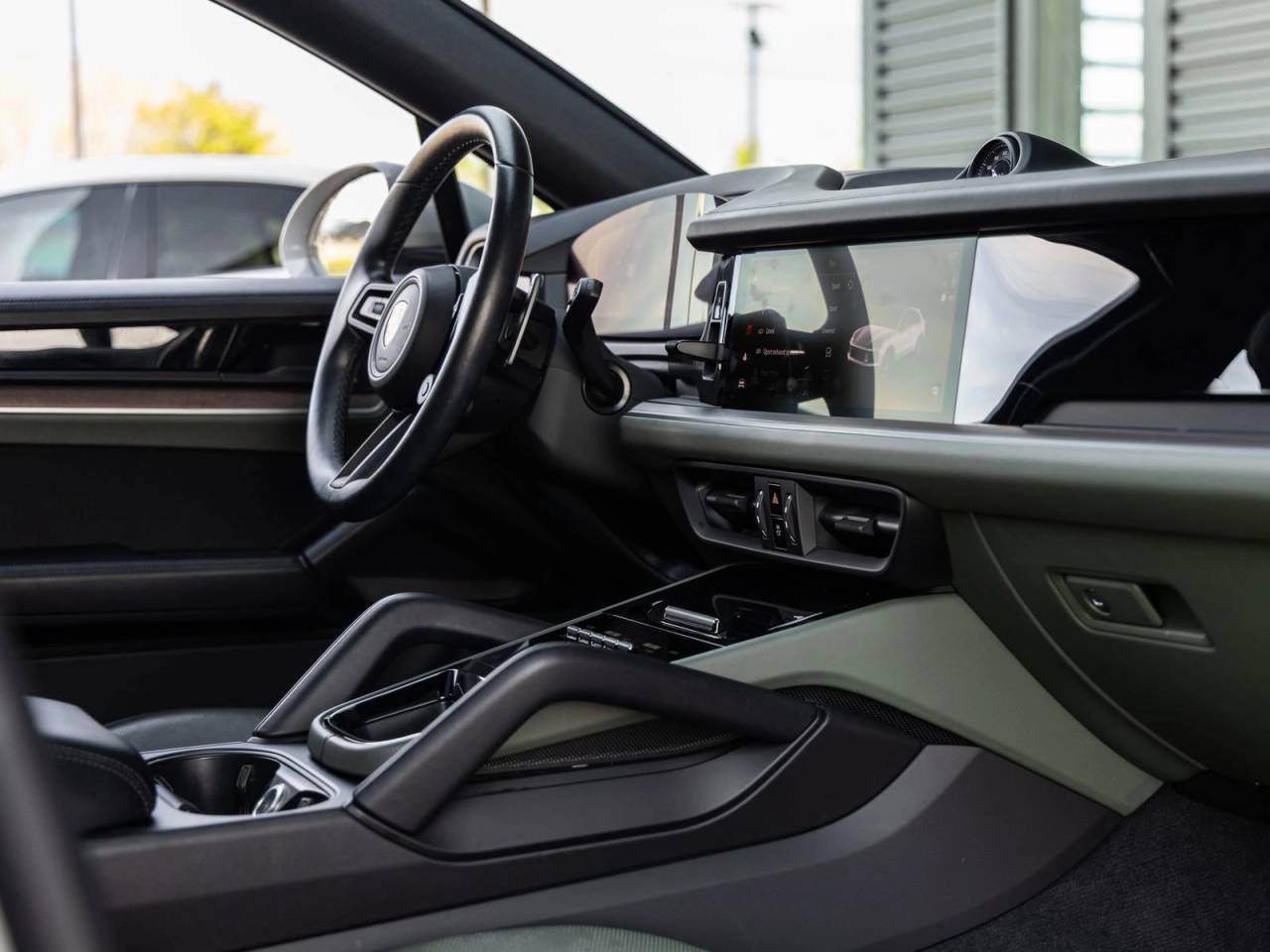 2024 Porsche Cayenne S Coupe