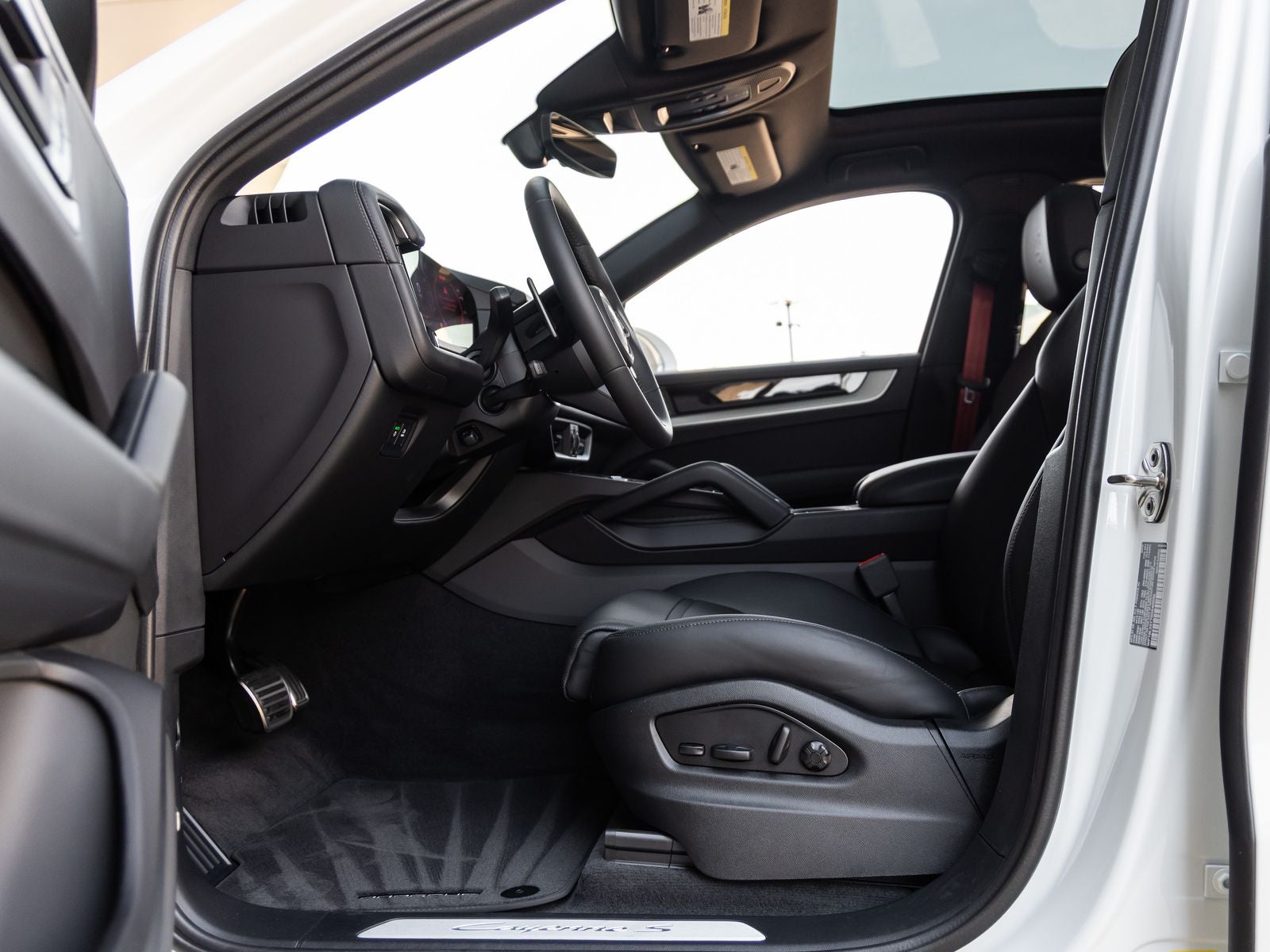 2025 Porsche Cayenne S Coupe