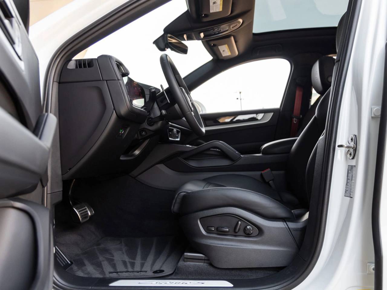 2025 Porsche Cayenne S Coupe