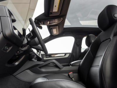 2025 Porsche Cayenne Cayenne S Coupe
