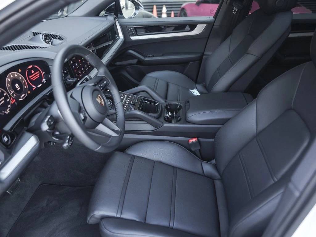 2025 Porsche Cayenne S Coupe