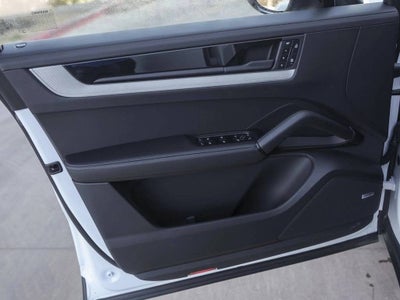 2025 Porsche Cayenne S Coupe