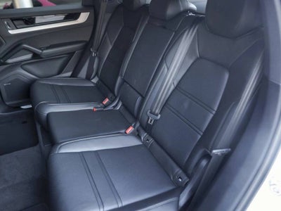 2025 Porsche Cayenne S Coupe