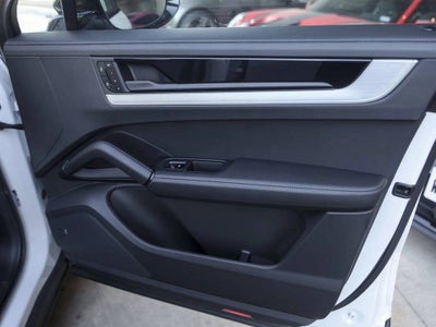 2025 Porsche Cayenne S Coupe