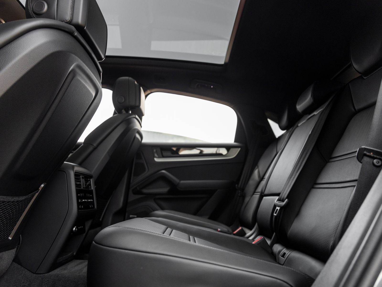 2025 Porsche Cayenne Cayenne S Coupe