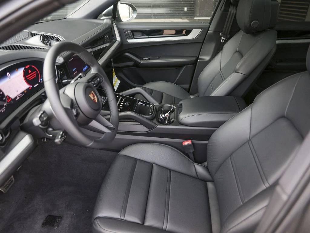 2025 Porsche Cayenne S Coupe