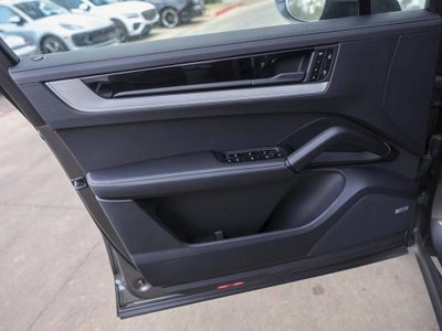 2025 Porsche Cayenne S Coupe