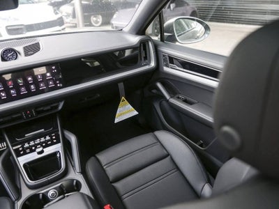 2025 Porsche Cayenne S Coupe