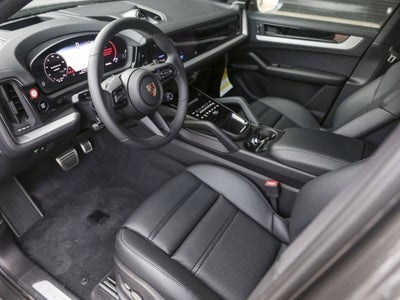 2025 Porsche Cayenne S Coupe