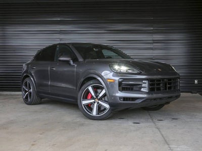 2025 Porsche Cayenne S Coupe