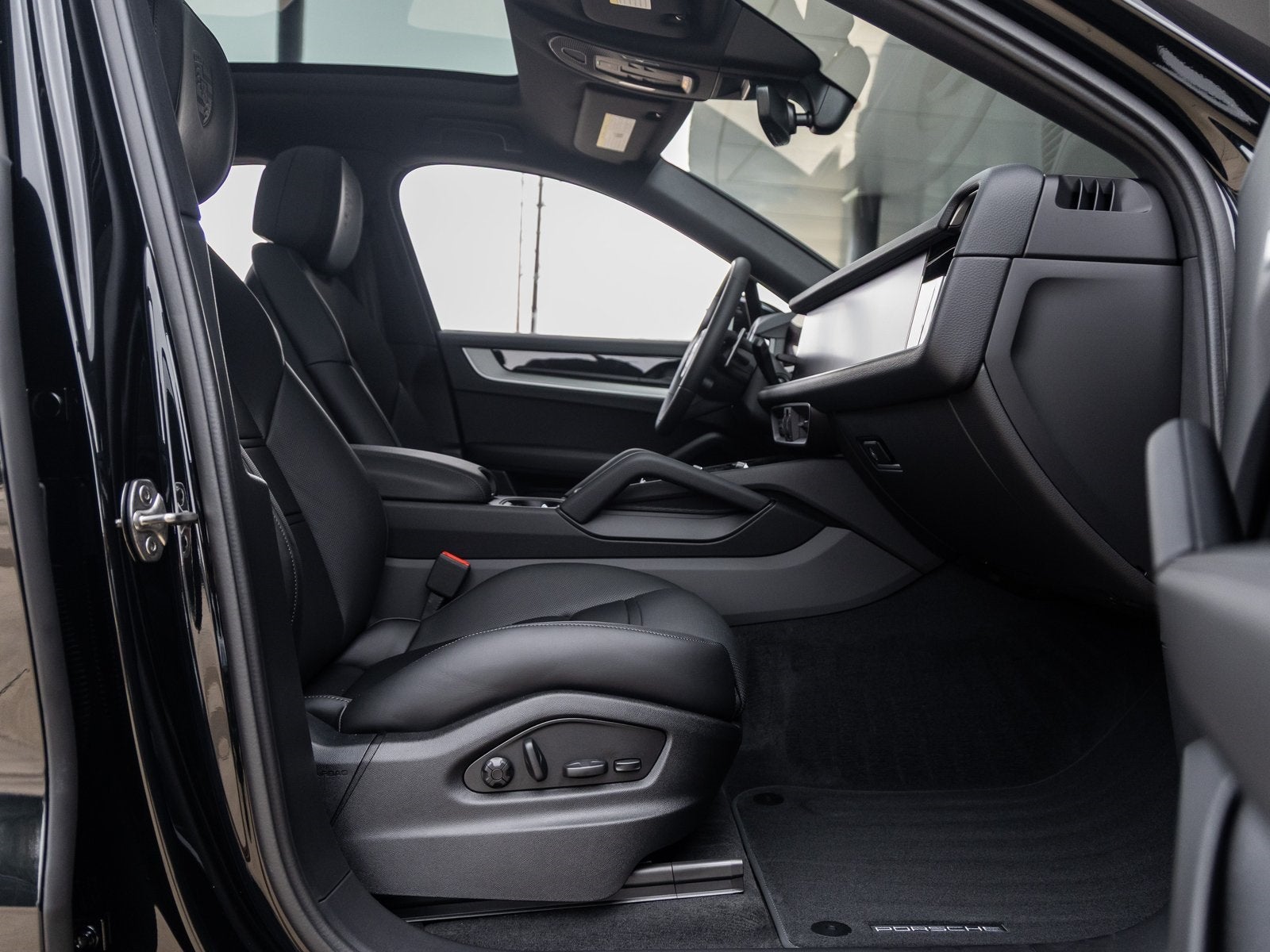 2026 Porsche Cayenne Coupe S