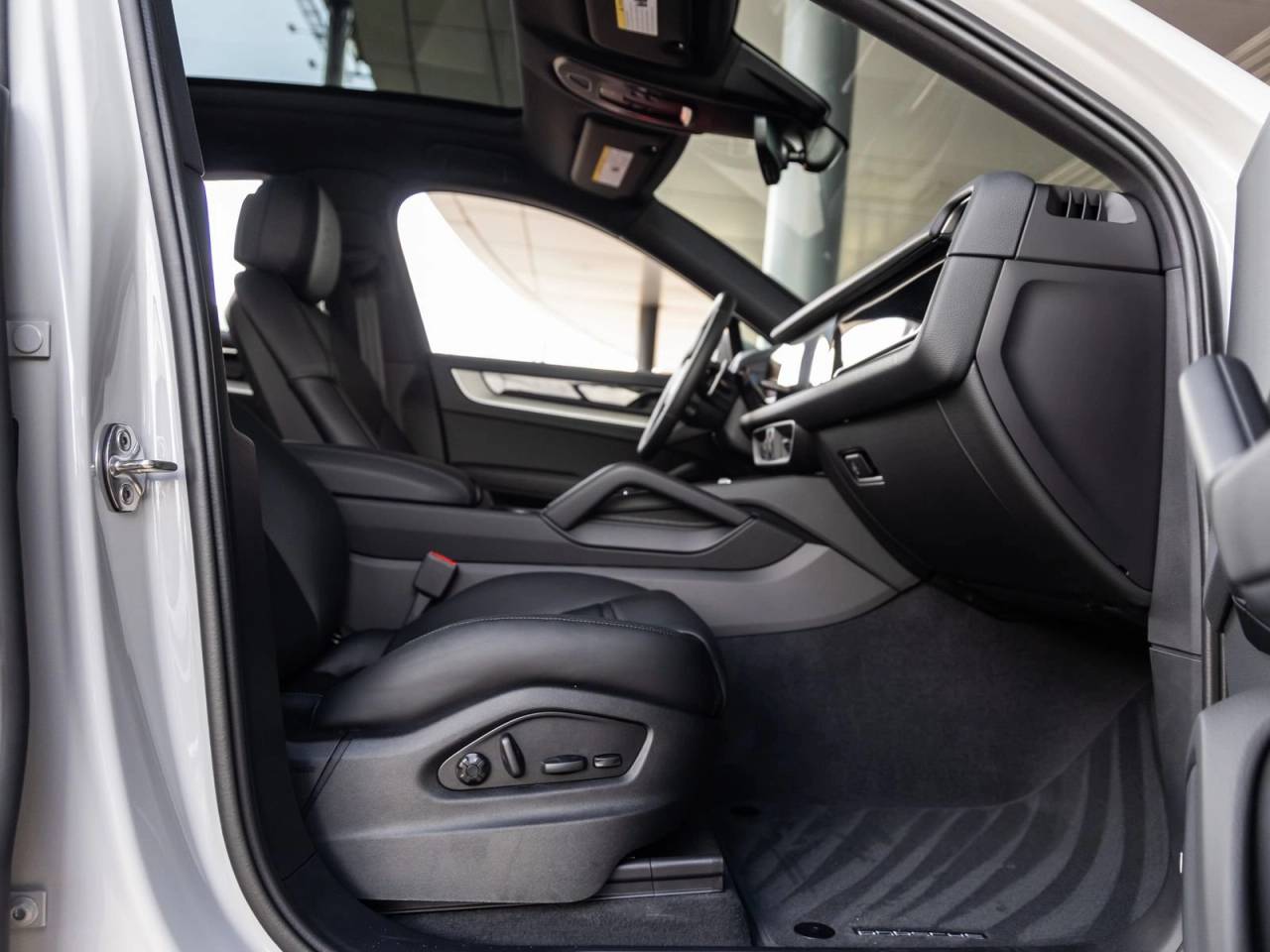 2026 Porsche Cayenne Cayenne S Coupe