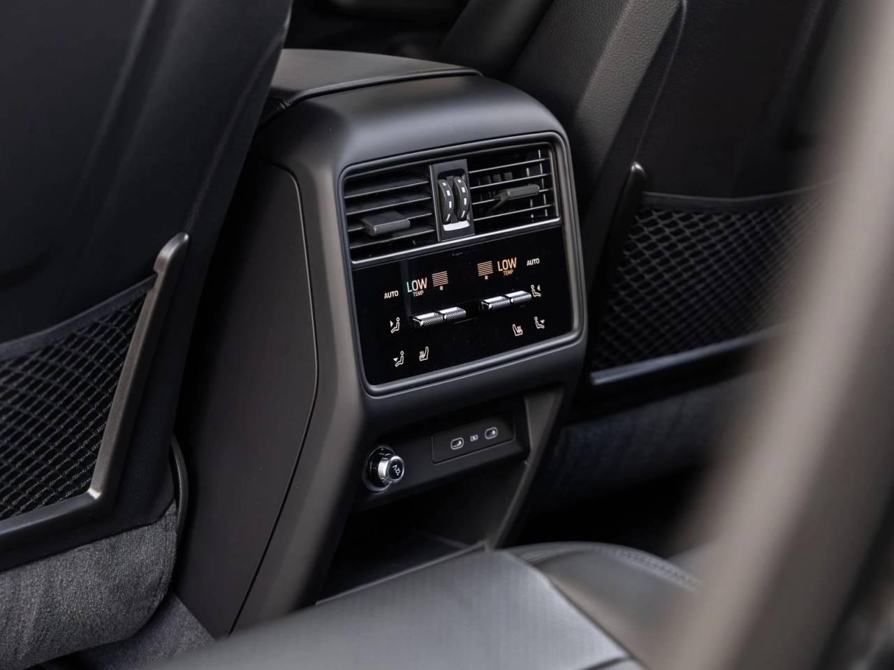 2026 Porsche Cayenne Cayenne S Coupe