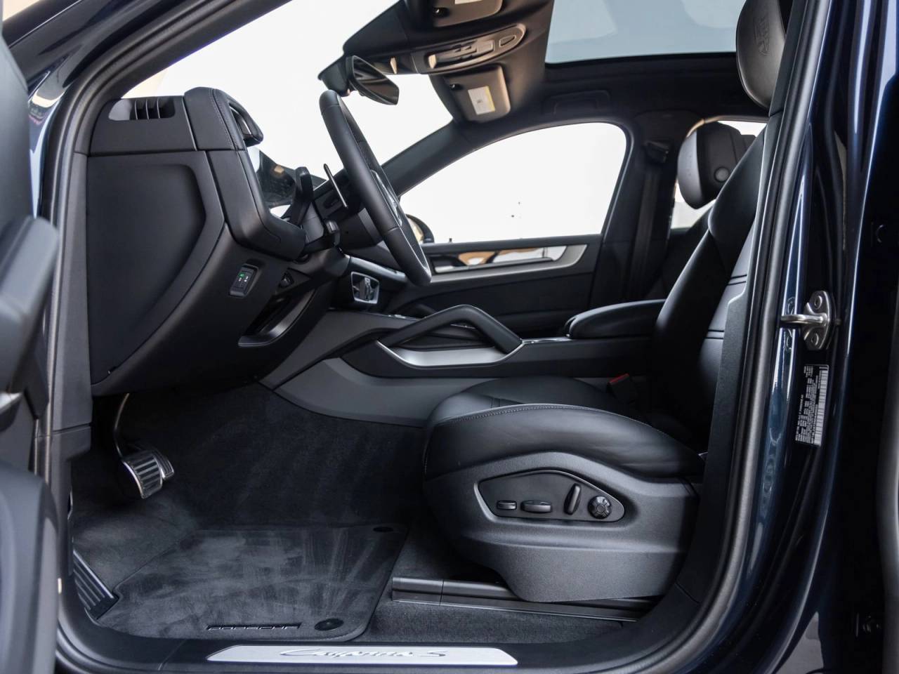 2025 Porsche Cayenne S Coupe