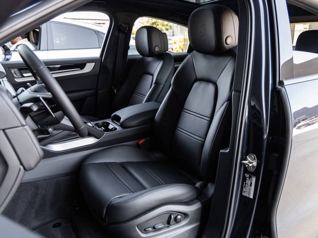 2025 Porsche Cayenne S Coupe