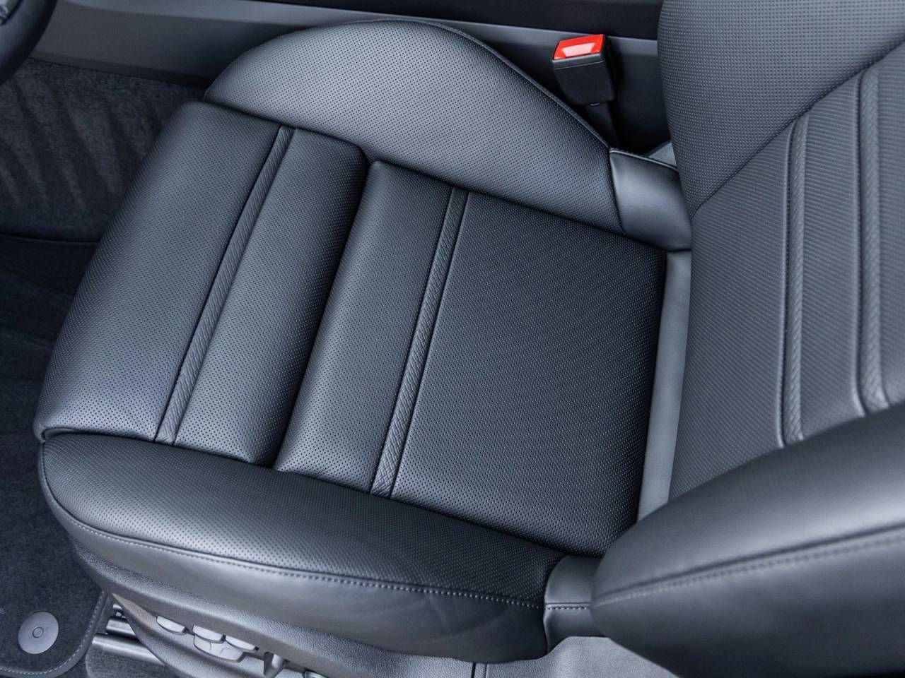 2026 Porsche Cayenne Coupe Cayenne S Coupe