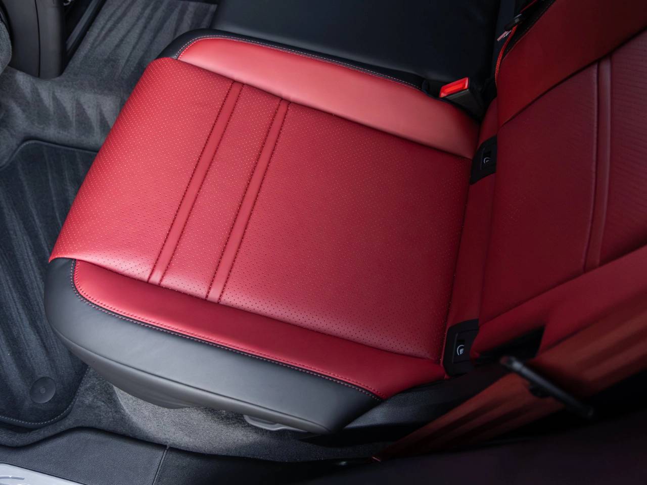 2026 Porsche Cayenne Cayenne S Coupe