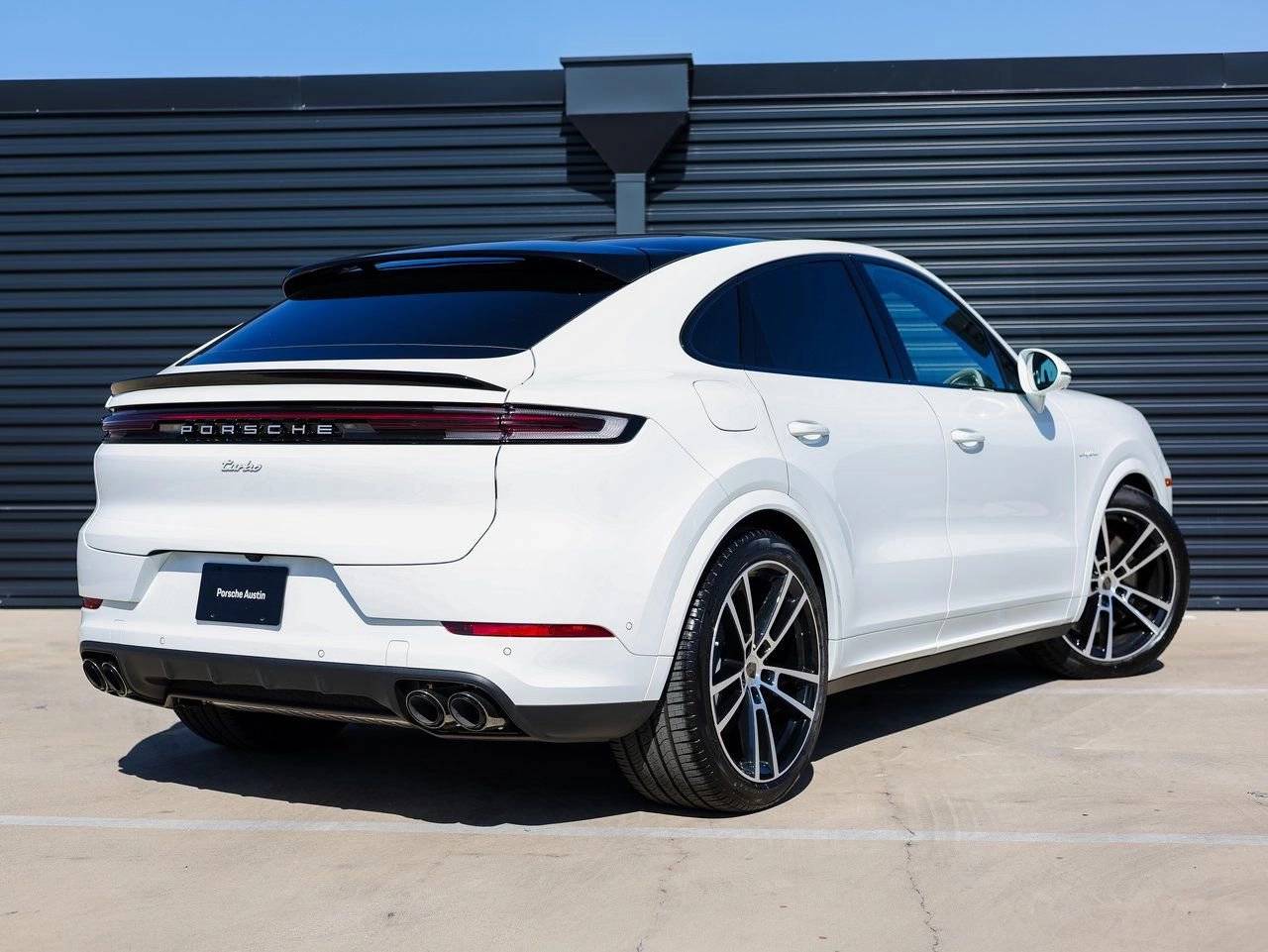 2025 Porsche Cayenne Turbo E-Hybrid Coupe