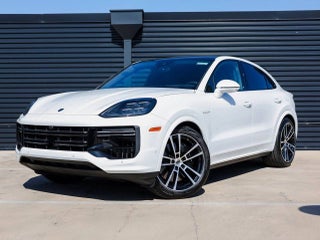2025 Porsche Cayenne Turbo E-Hybrid Coupe