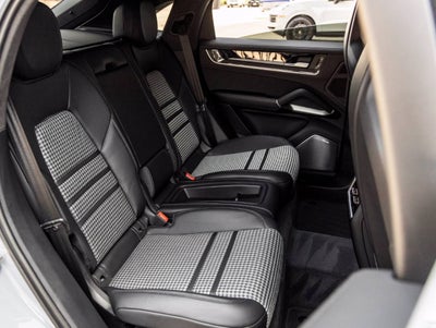 2025 Porsche Cayenne Cayenne Turbo E-Hybrid Coupe