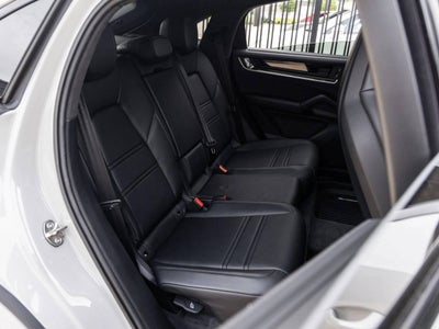 2025 Porsche Cayenne Turbo E-Hybrid Coupe
