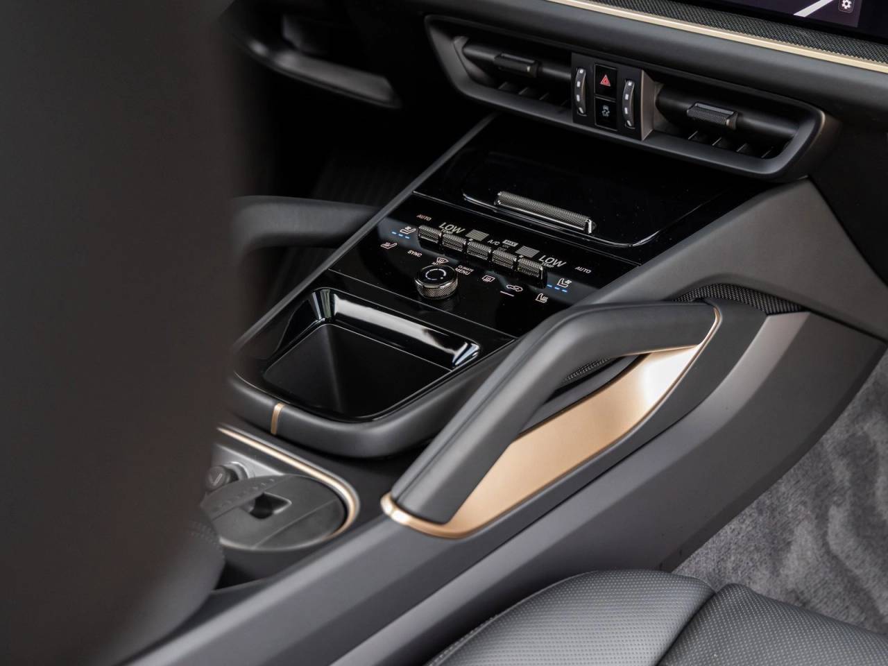 2026 Porsche Cayenne Turbo E-Hybrid Coupe Cayenne Turbo E-Hybrid Coupe