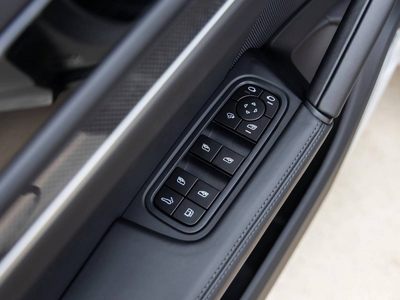 2025 Porsche Cayenne Turbo E-Hybrid Coupe Cayenne Turbo E-Hybrid Coupe