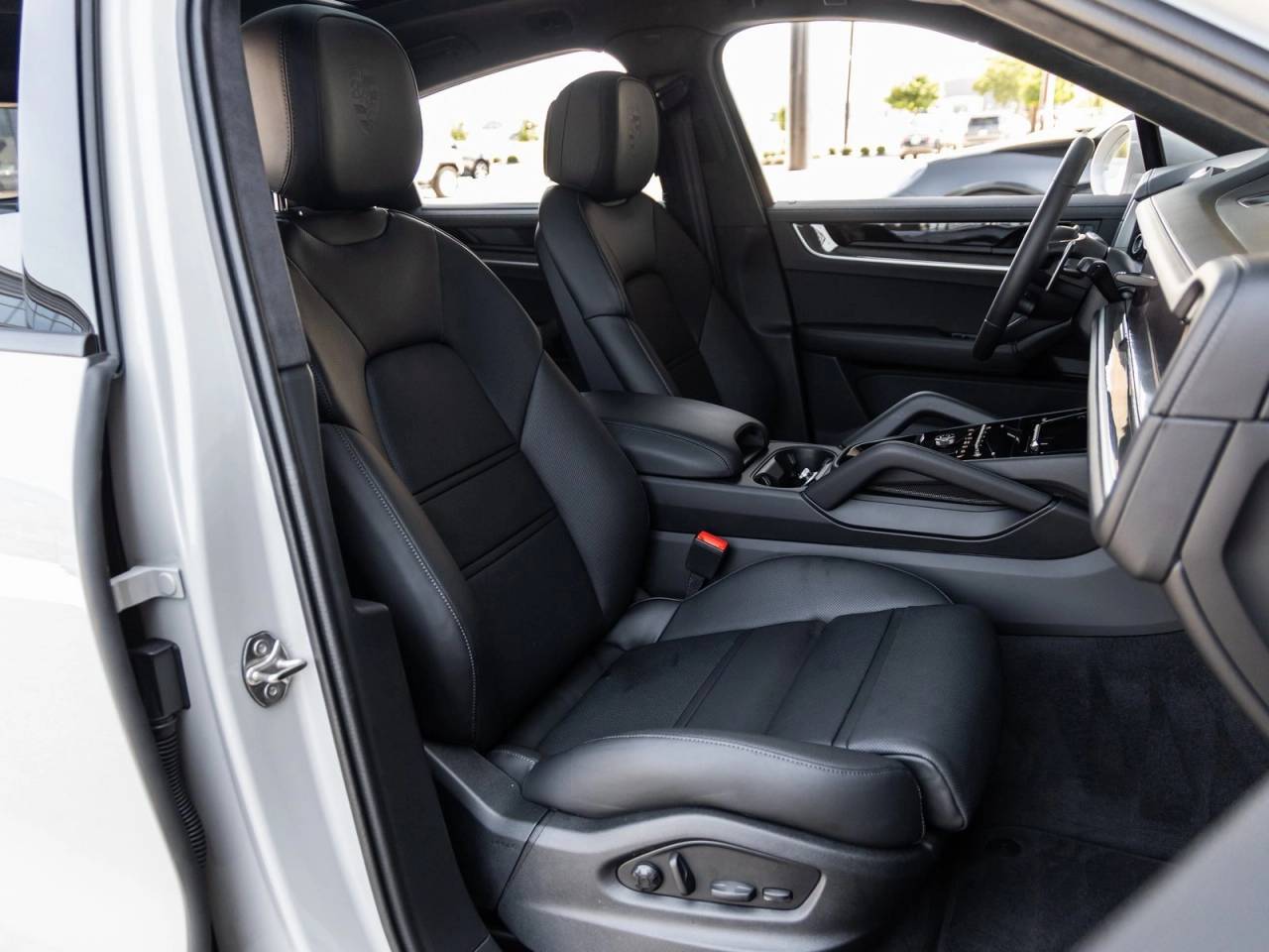 2025 Porsche Cayenne Turbo E-Hybrid Coupe Cayenne Turbo E-Hybrid Coupe