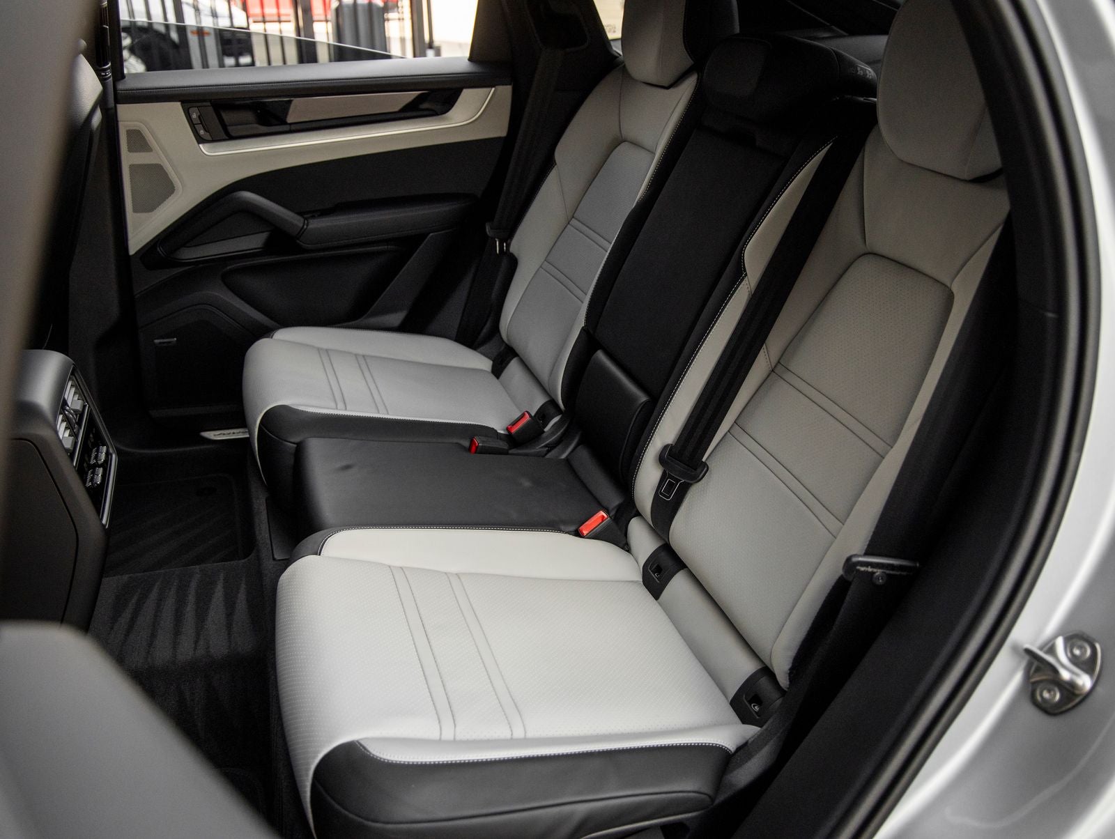 2026 Porsche Cayenne Cayenne S E-Hybrid Coupe