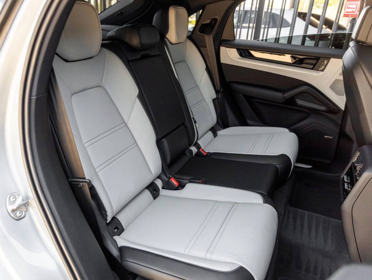 2026 Porsche Cayenne S E-Hybrid Coupe
