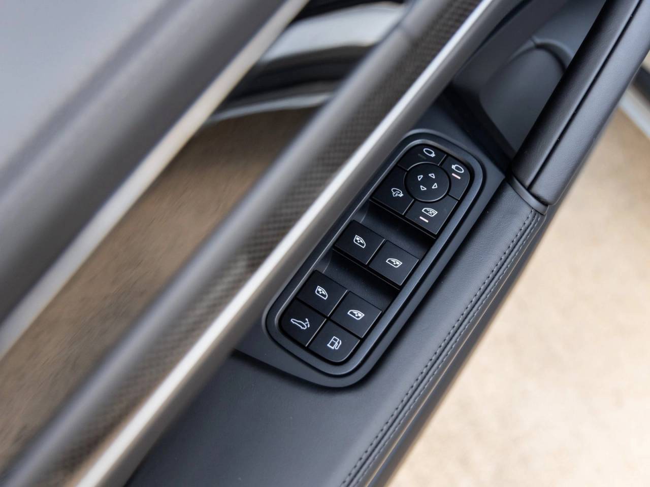 2025 Porsche Cayenne S E-Hybrid Coupe Cayenne S E-Hybrid Coupe