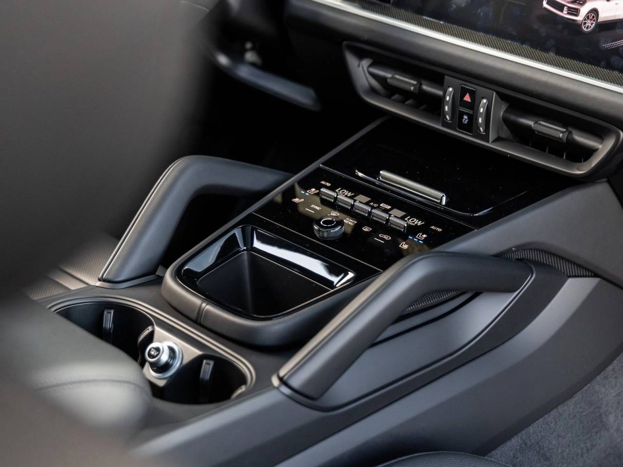 2025 Porsche Cayenne S E-Hybrid Coupe Cayenne S E-Hybrid Coupe