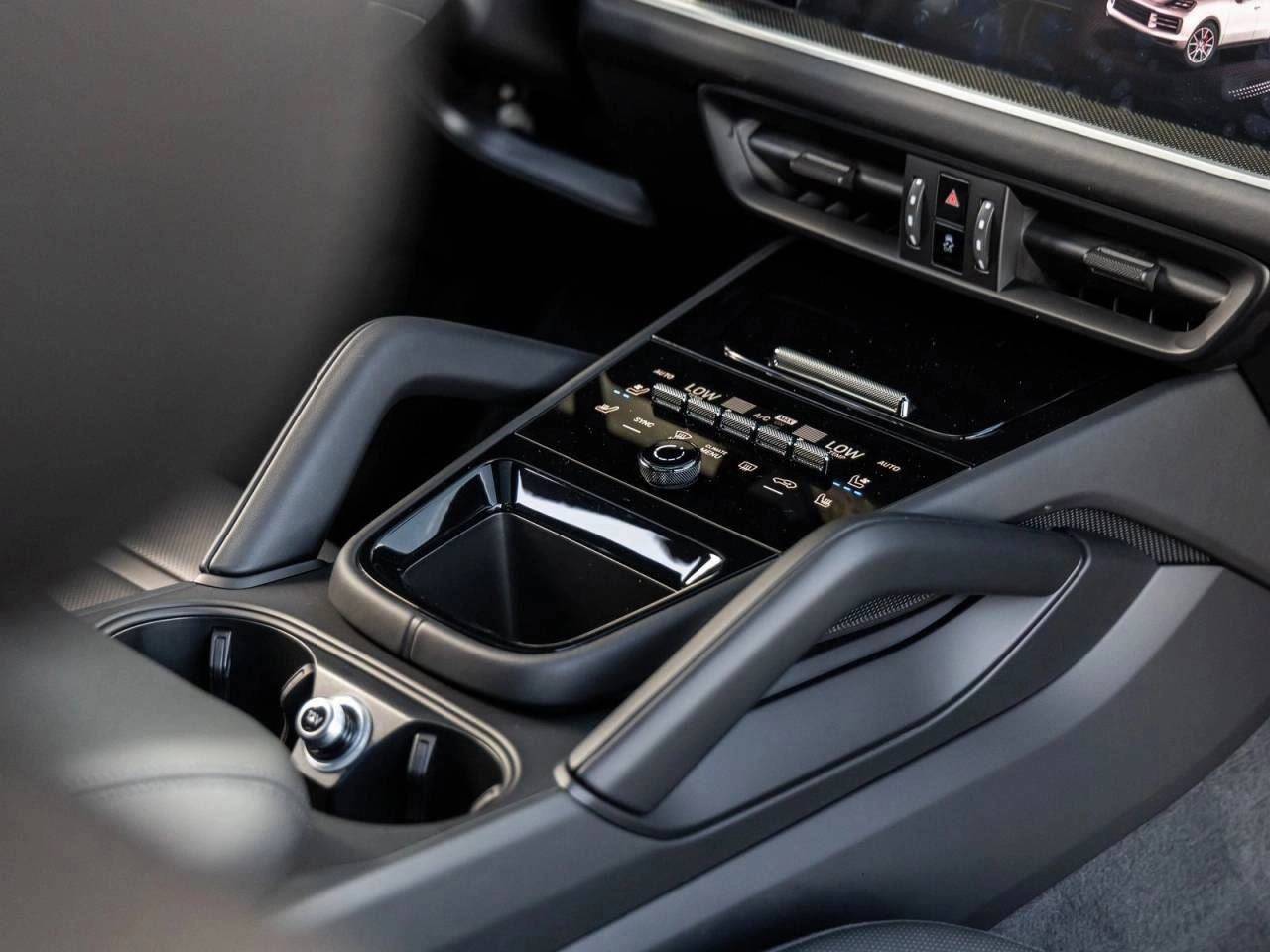 2025 Porsche Cayenne S E-Hybrid Coupe Cayenne S E-Hybrid Coupe