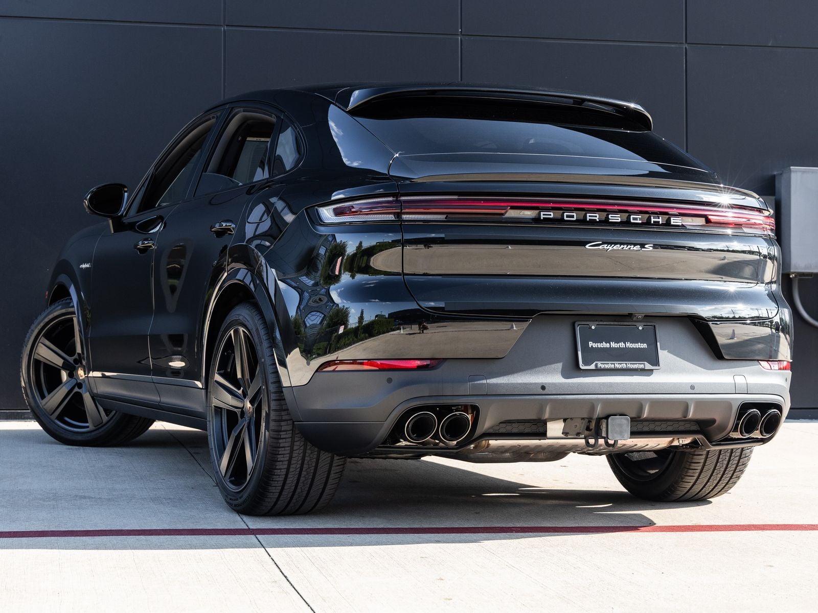 2025 Porsche Cayenne S E-Hybrid Coupe