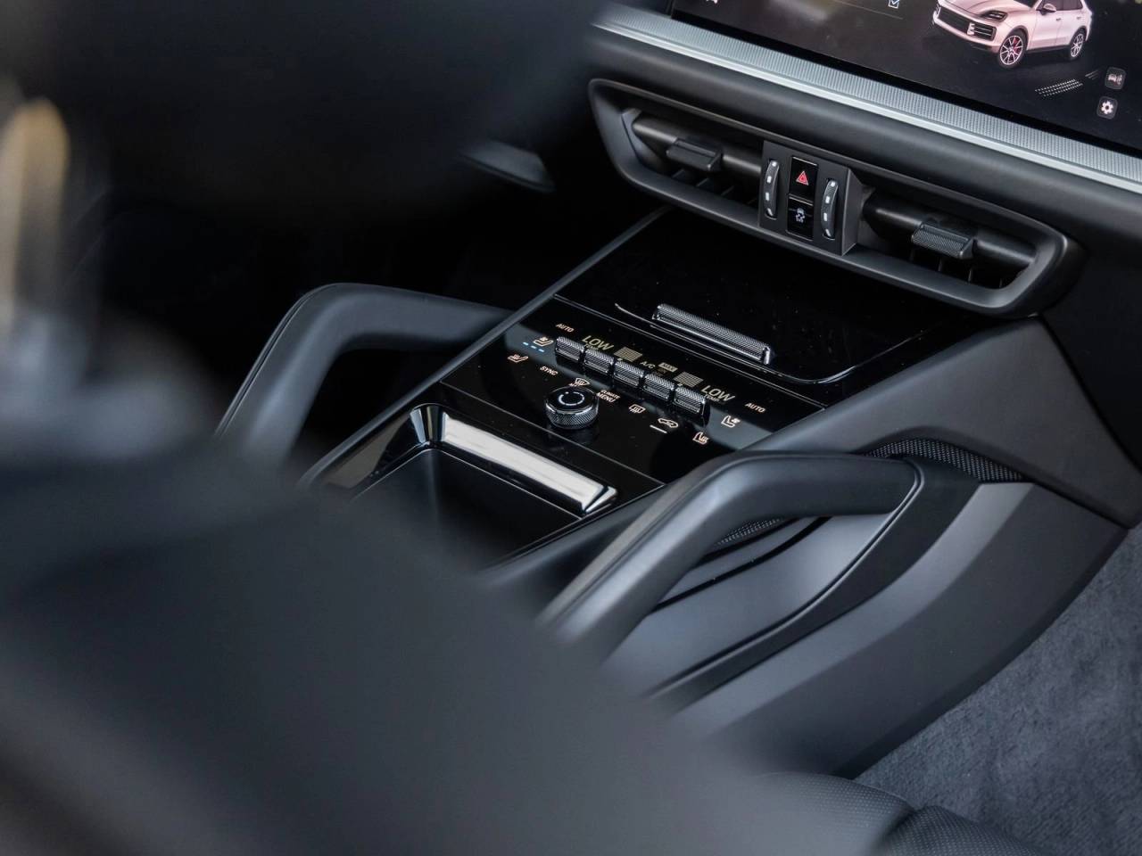 2025 Porsche Cayenne S E-Hybrid Coupe