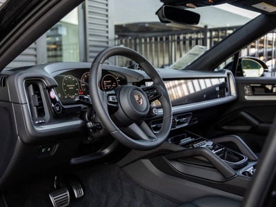 2025 Porsche Cayenne S E-Hybrid Coupe