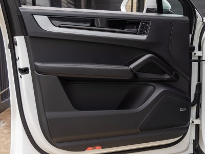 2025 Porsche Cayenne S E-Hybrid Coupe