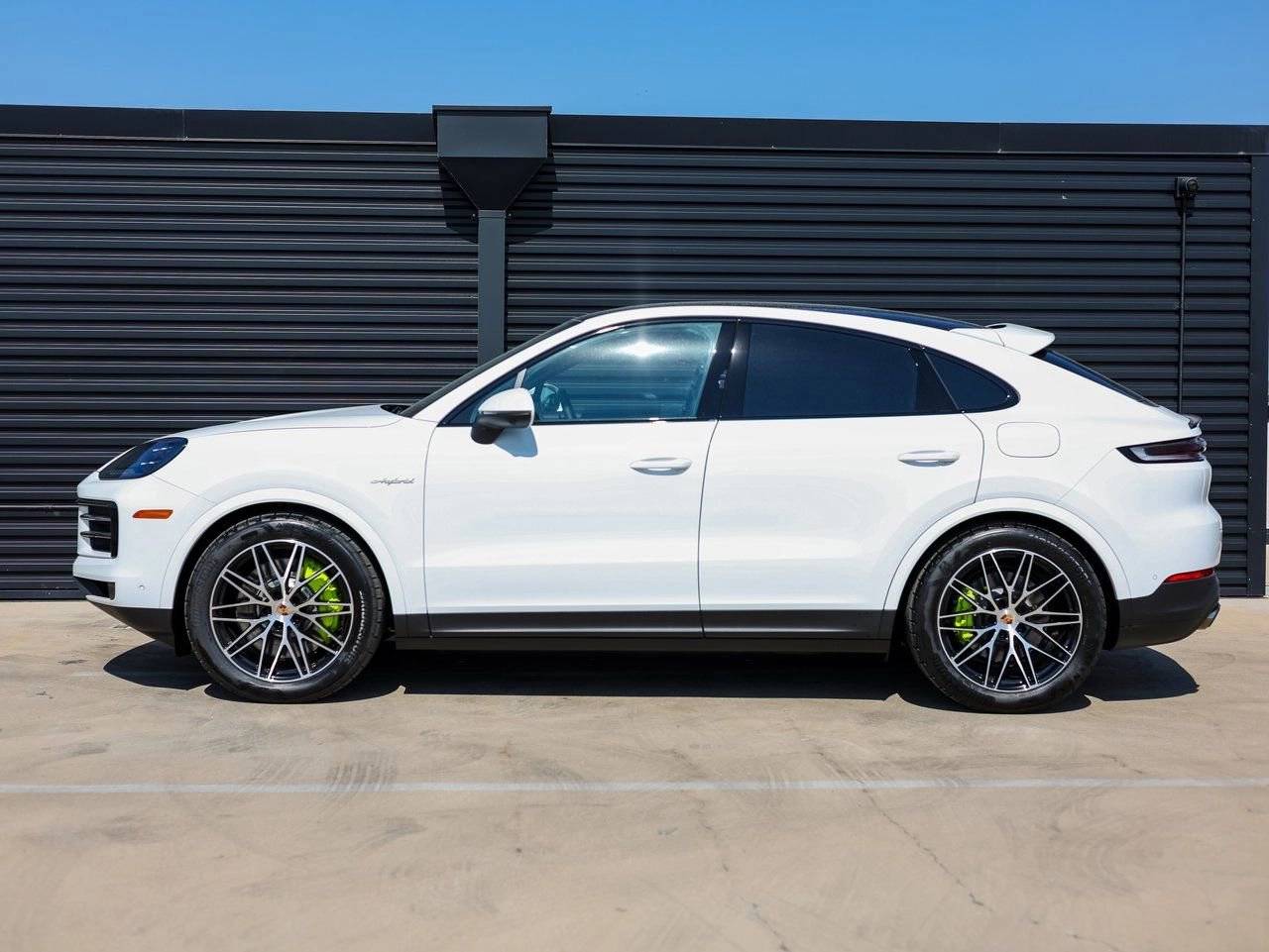 2025 Porsche Cayenne S E-Hybrid Coupe