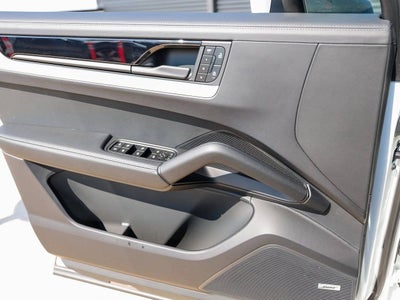 2025 Porsche Cayenne S E-Hybrid Coupe