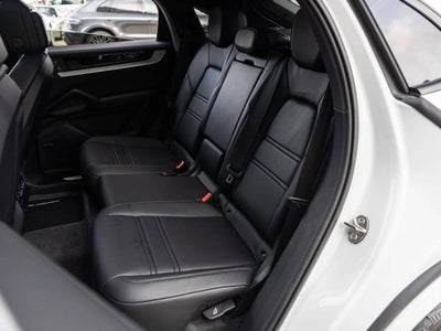 2025 Porsche Cayenne S E-Hybrid Coupe