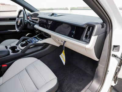 2025 Porsche Cayenne S E-Hybrid Coupe