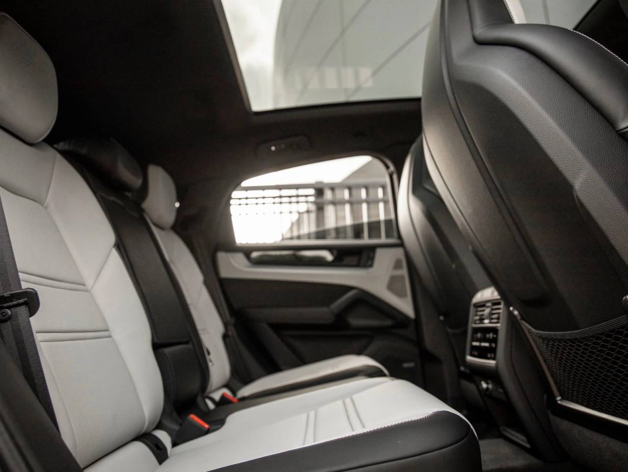 2025 Porsche Cayenne S E-Hybrid Coupe