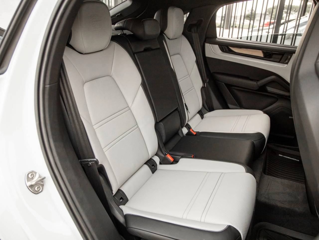 2025 Porsche Cayenne S E-Hybrid Coupe