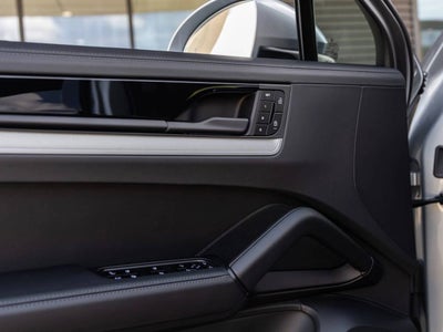 2026 Porsche Cayenne S E-Hybrid Coupe